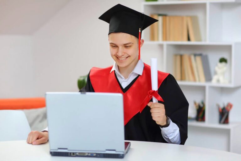 What Is The Mode Of Part-Time PhD Program for Working Professionals?